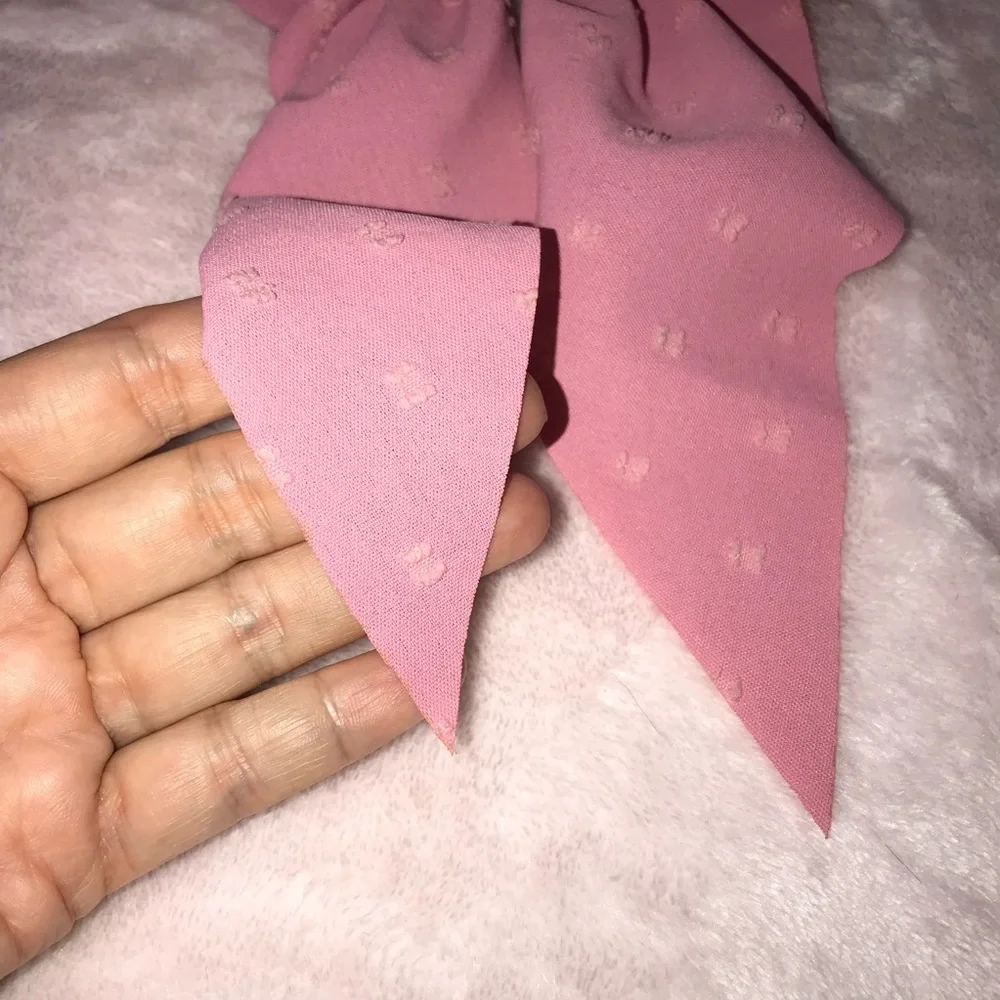 ✨✨5/$10✨✨ Dusty Rose Bow Hair Clip Accessory New without Tags